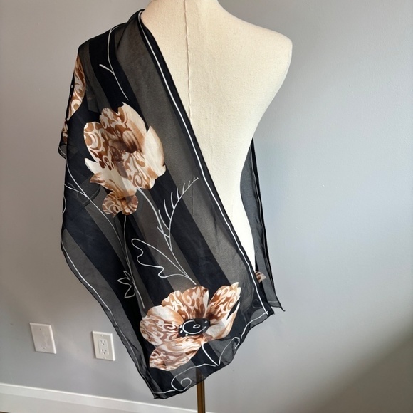 Vintage, Poppy Flowers, Black on Black Stripes, Browned white floral, O/S - Picture 4 of 5